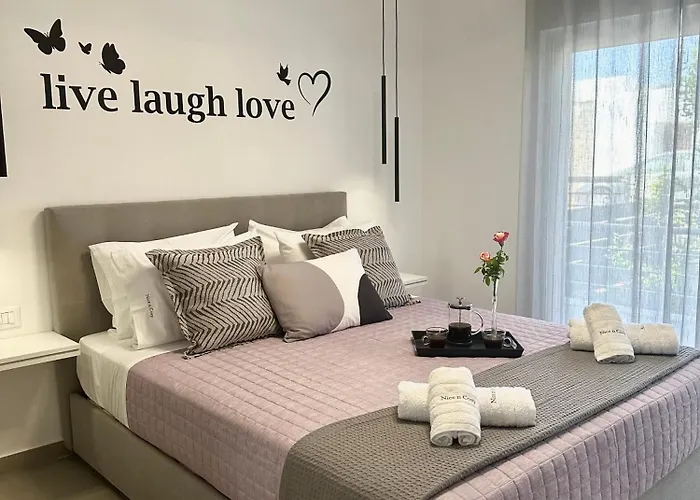 Nice N Cosy Apartment II
